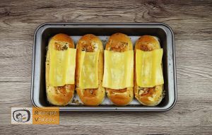 Hotdog mit Bolognesesauce Rezept - Zubereitung Schritt 4