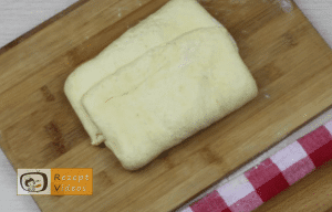 Käse-Pogatschen Rezept - Zubereitung Schritt 6