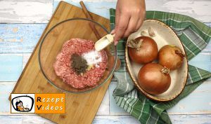 Mit Fleisch gefüllte Zwiebelringe Rezept Zubereitung Schritt 2