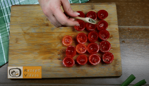 Tomatenhäppchen im Schlafrock Rezept Zubereitung Schritt 3