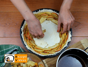 Apfelrosen-Kuchen Rezept Zubereitung Schritt 7