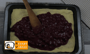 Sauerkirschkuchen Rezept Zubereitung Schritt 7
