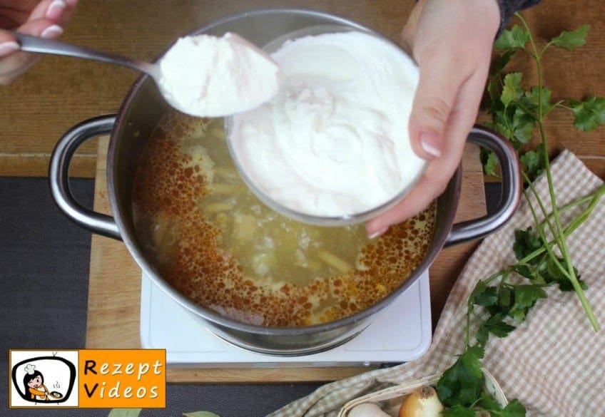 Suppe nach Paloczenart Rezept - Zubereitung Schritt 10