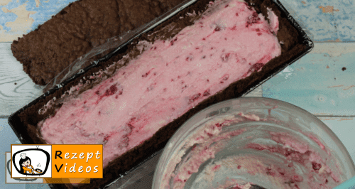 Gefüllter Himbeer-Jogurt-Kuchen Rezept Zubereitung Schritt 10