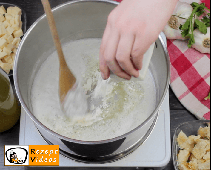 Käsecremesuppe Rezept - Zubereitung Schritt 2