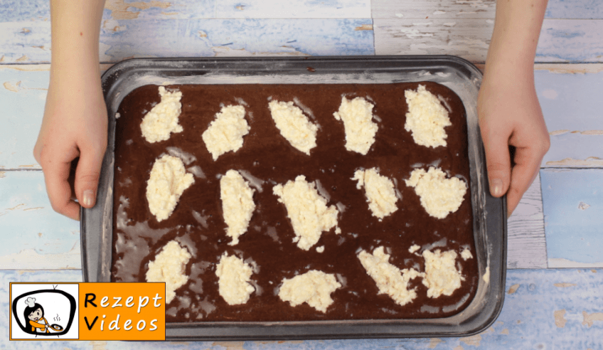 Kakao-Quark-Kuchen Rezept Zubereitung Schritt 7