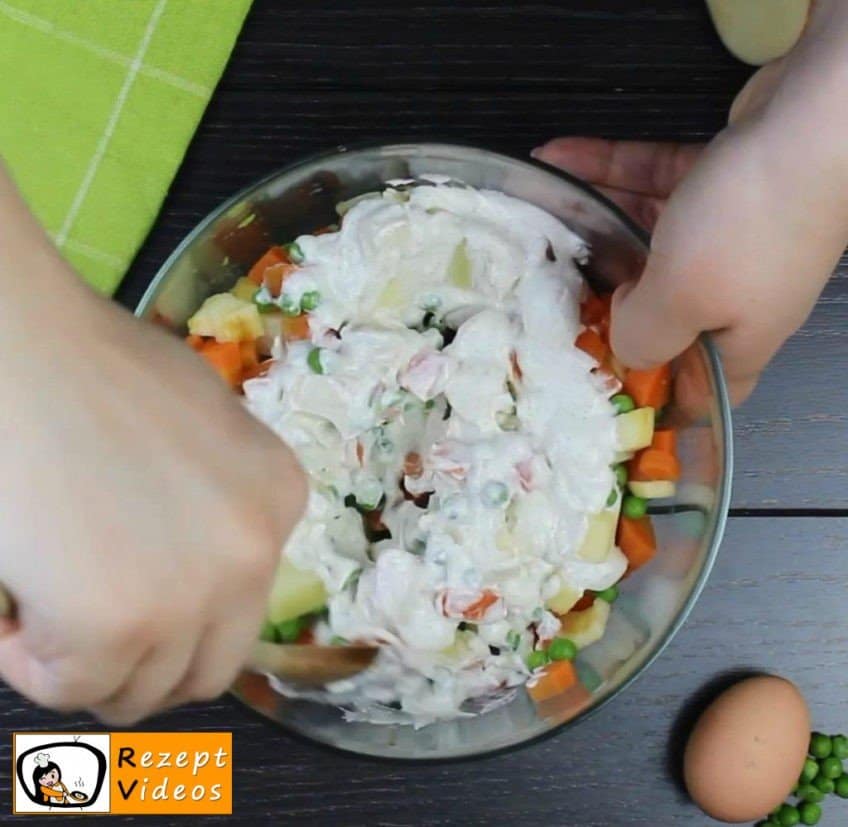Mayonnaise-Salat Rezept Zubereitung Schritt 3